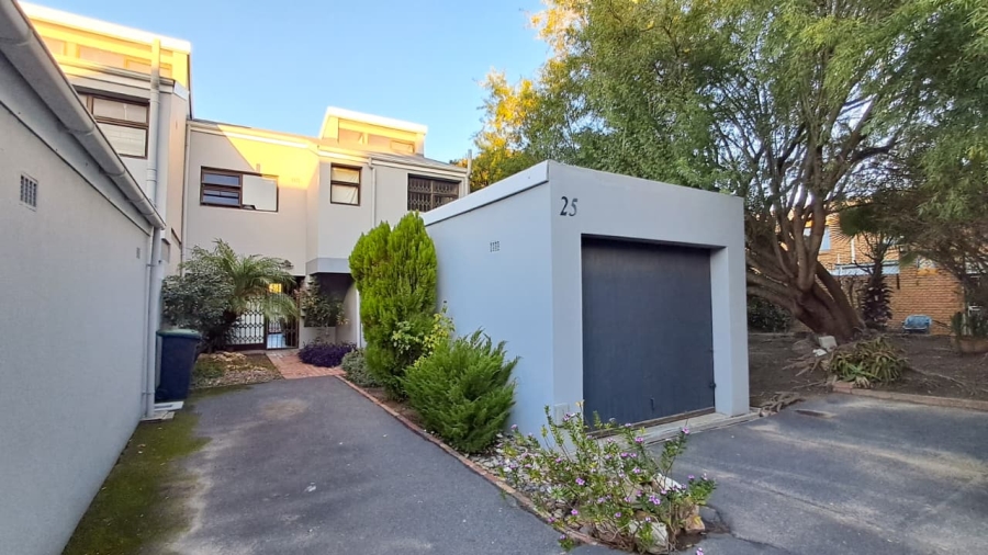 To Let 3 Bedroom Property for Rent in Stellenryk Western Cape